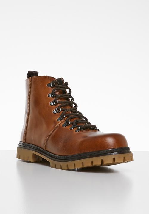 Superbalist - Dominic leather hiker boot - tan