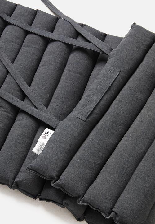 Sixth Floor - Bed roll - grey
