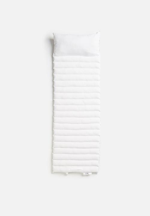 Sixth Floor - Bed roll - palm