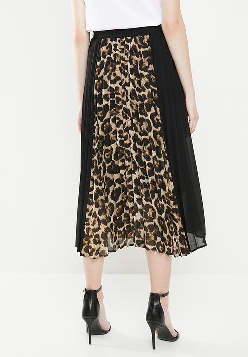 Superbalist - Combo print pleated skirt - black & brown