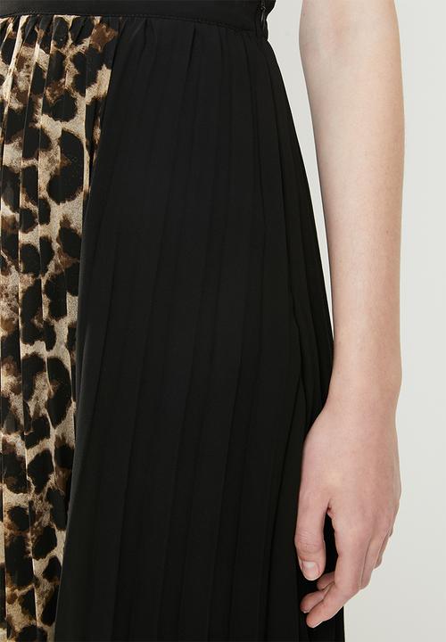 Superbalist - Combo print pleated skirt - black & brown