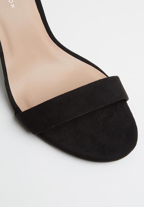 New Look - Wide fit ankle strap block heels - black