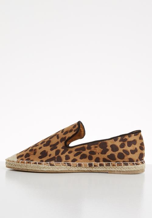 Vero Moda - Canvas floral print espadrille - brown & tan 