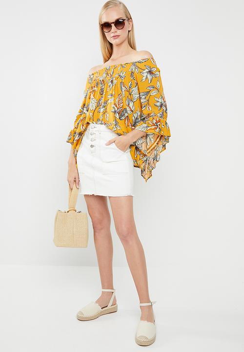 Revenge - Off shoulder floral blouse - multi 