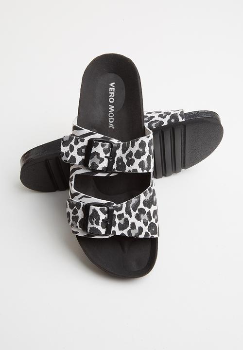 Vero Moda - Alda leather sandal - white & black 