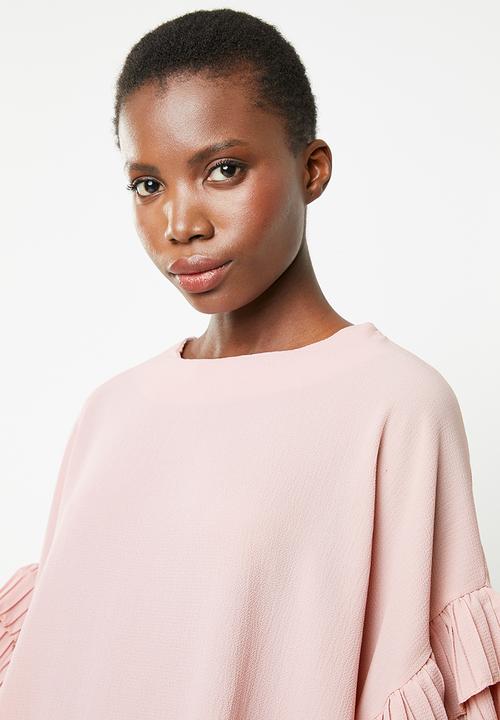 Revenge - Flutter sleeve blouse - pink
