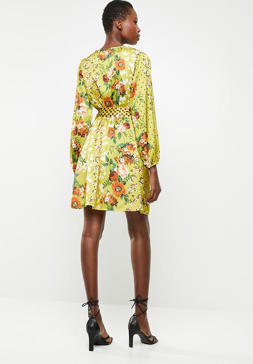 Revenge - Long sleeve contrast wrap dress - yellow