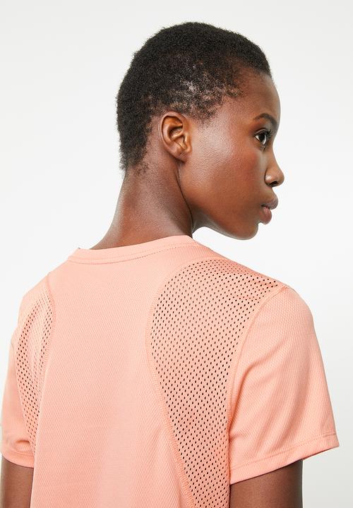 Nike - Nike run short sleeve top - pink