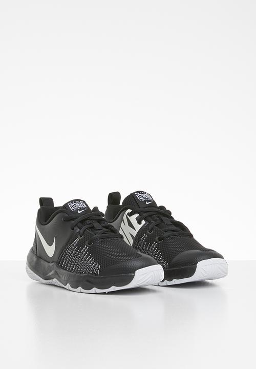 Nike - Nike team hustle quick sneaker - black