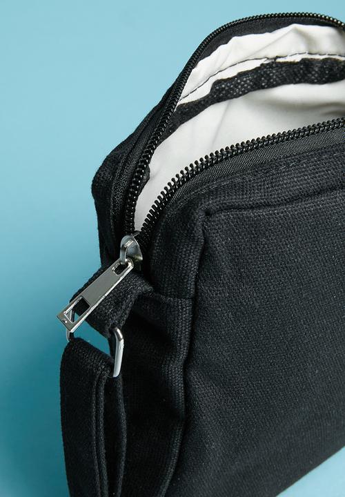 Superbalist - Indy flight bag - black