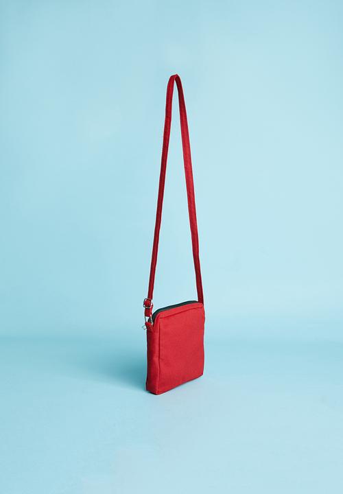 Superbalist - Indy flight bag - red