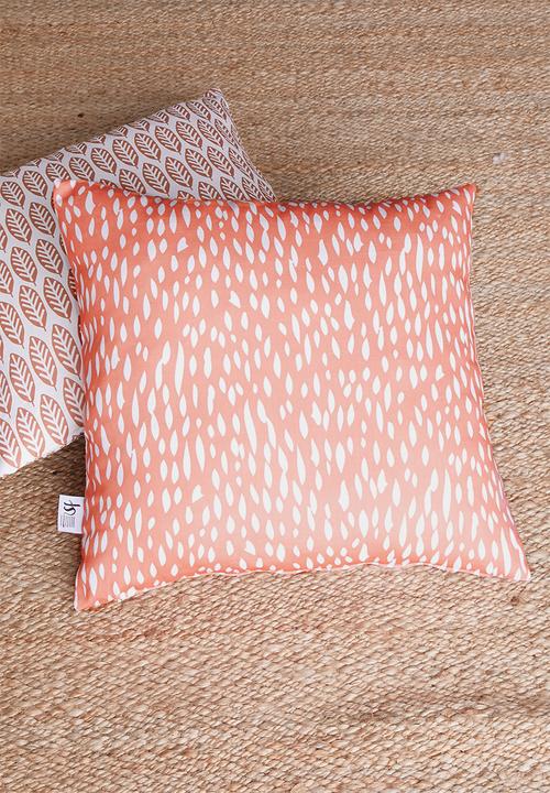 Sixth Floor - Etched cushion cover - coral