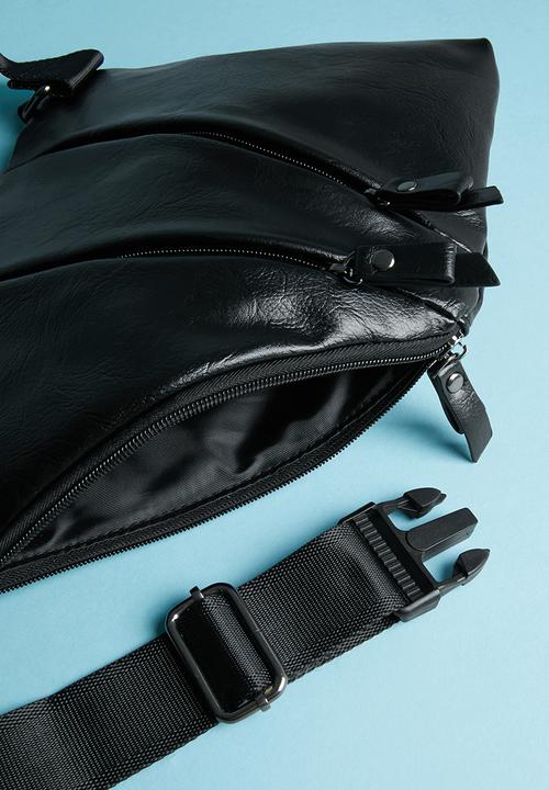 Superbalist - Tom filght bag - black