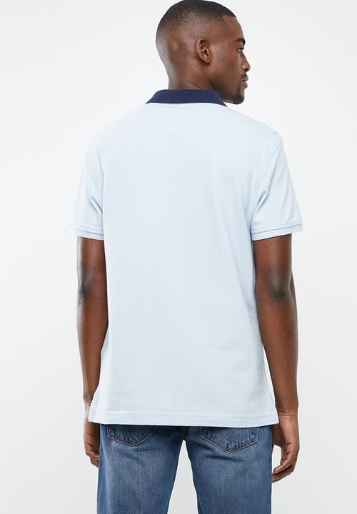 Levi’s® - Standard polo with contrast collar - blue