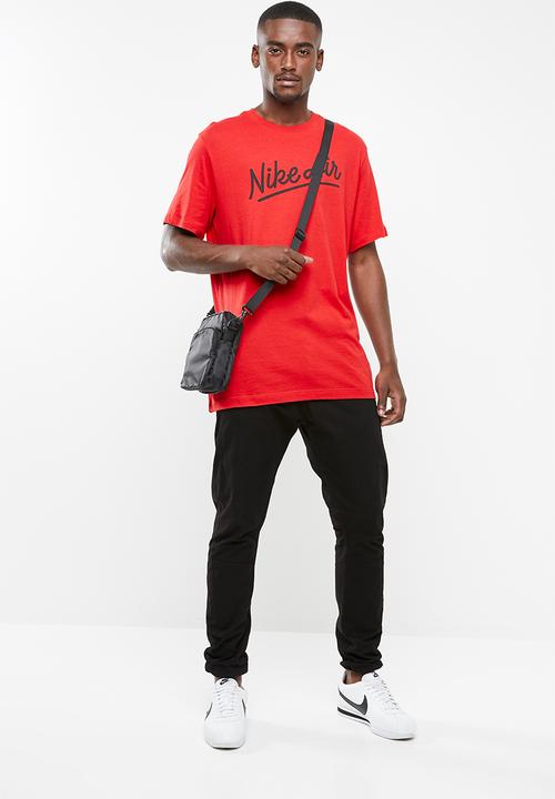 Nike - NSW Nike Air 1 short sleeve tee - red & black