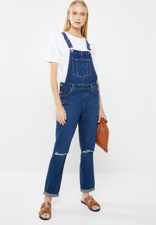 New Look - Relaxed rip knee dungaree - blue