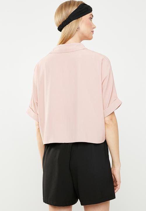 Revenge - Button up shirt with knot front - pink