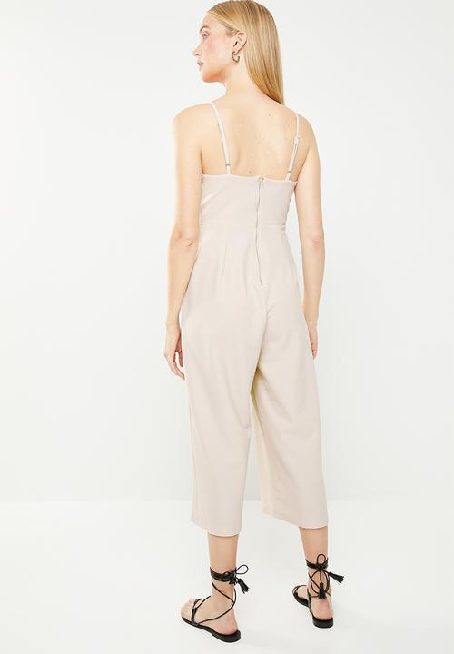 Revenge - Spaghetti strap jumpsuit with bow front - beige