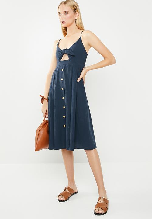 Revenge - Keyhole button through midi dress - navy