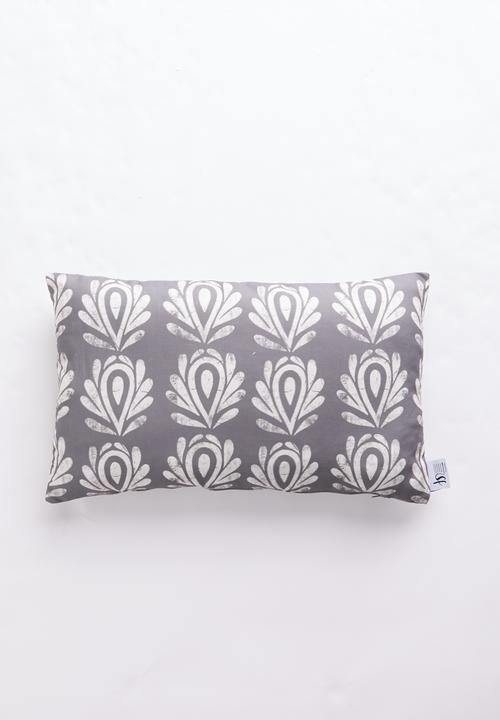 Sixth Floor - Teardrop cushion cover - black