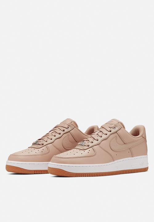 Nike - Air Force 1 '07 - bio beige-metallic silver