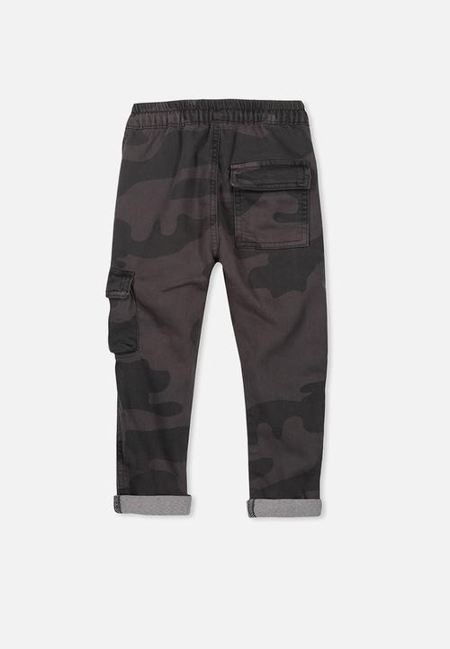 Cotton On - Kieran cargo pant - charcoal