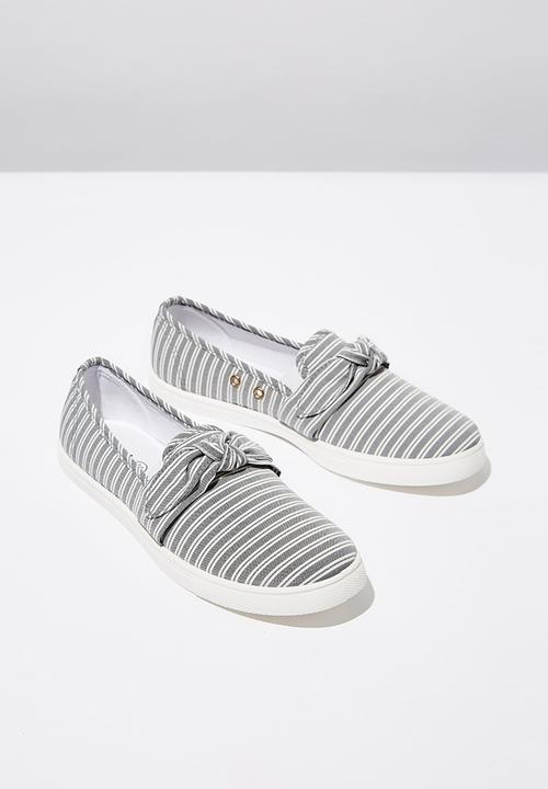Cotton On - Bow slip on - grey & white 