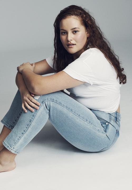 Cotton On - Curve taylor mom jean - blue 