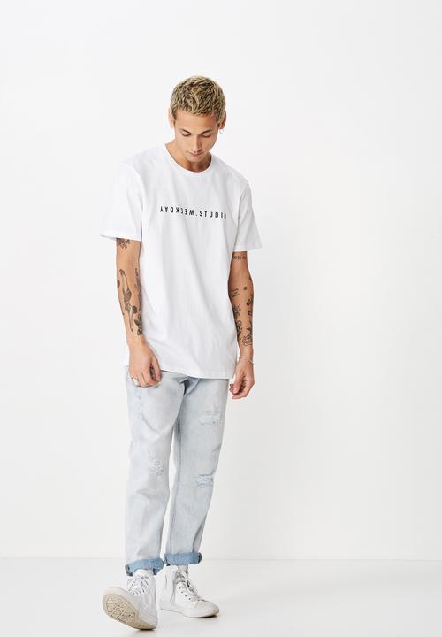 Cotton On - Weekday studio flipped T-shirt - white