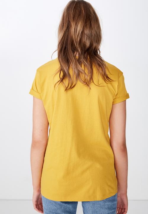Cotton On - Classic slogan T-shirt luxe studio - yellow 