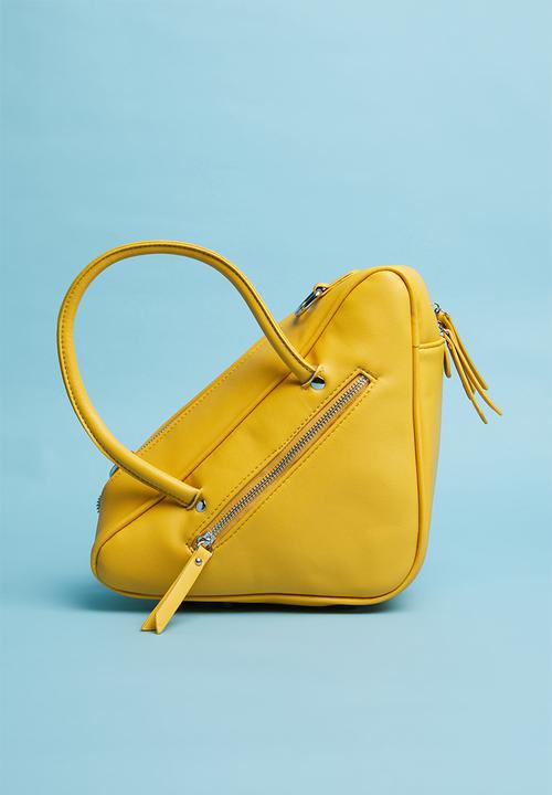 Superbalist - Triangular shape bag - yellow