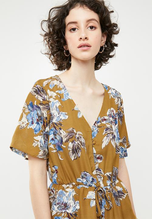 Brave Soul - V-neck frill blouse - brown