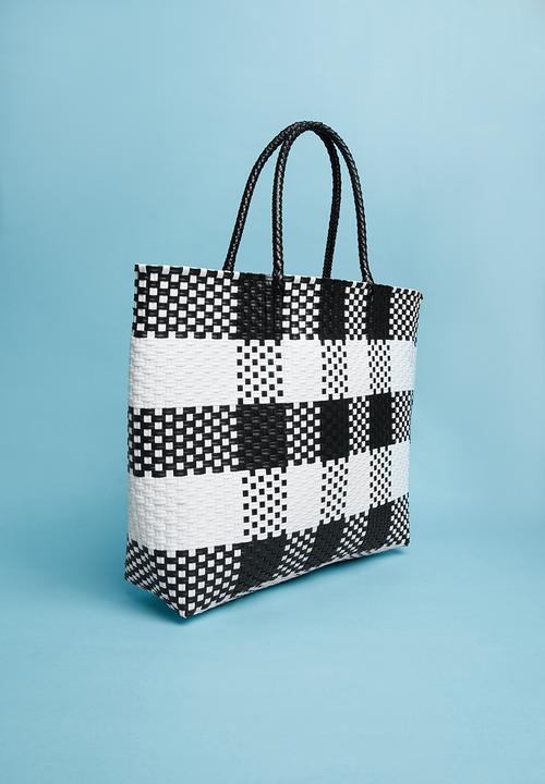 Superbalist - Check woven bag - black & white