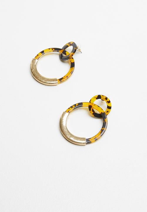 Superbalist - Resin hoop statement earrings - brown & black