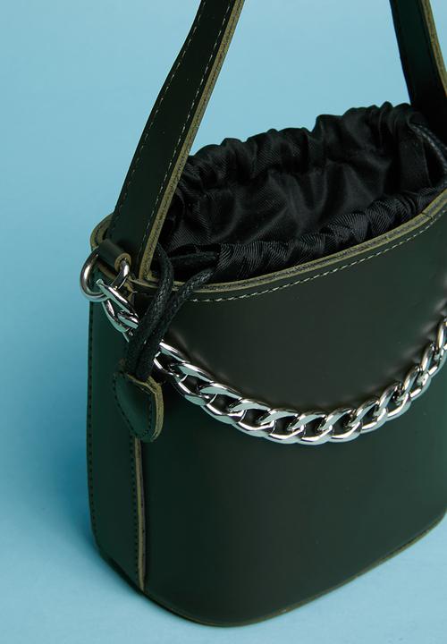 Superbalist - Drawstring chain detail bucket bag - green
