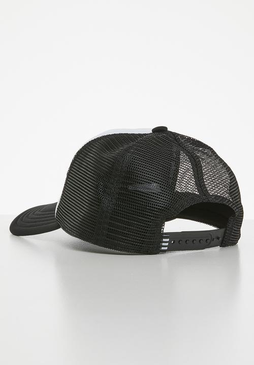 adidas Originals - Foam trucker cap - black & white