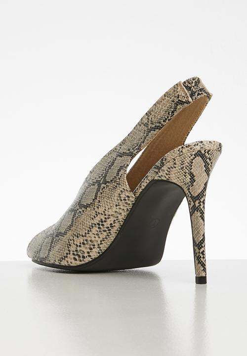Superbalist - Robyn high vamp heel - beige & black