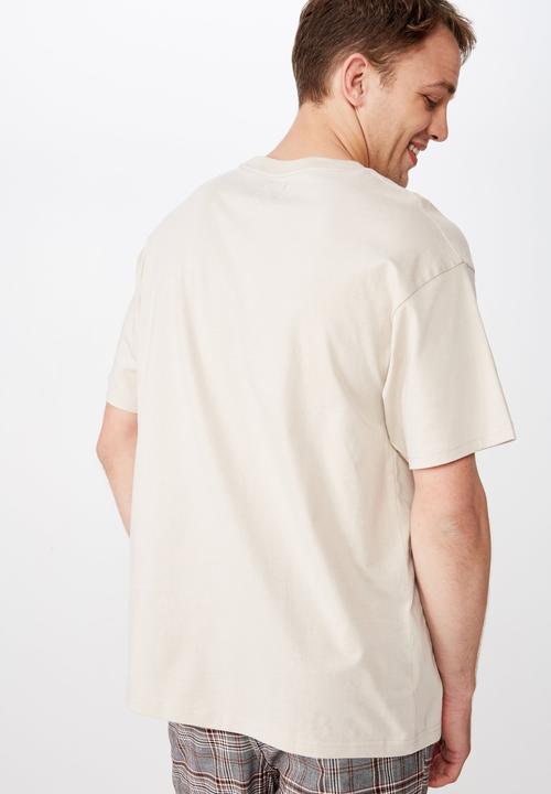 Cotton On - Strange times dylan tee - beige