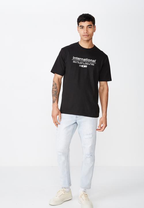 Cotton On - International 1983 tbar tee - black