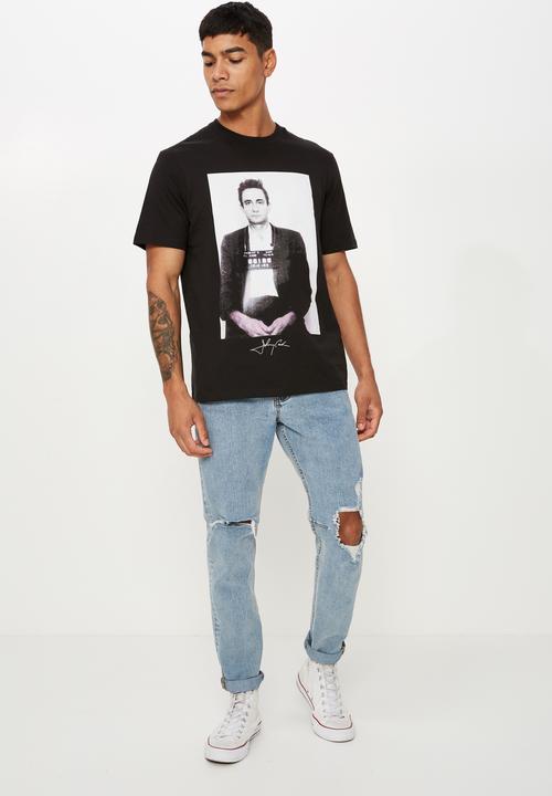 Cotton On - Jonny cash mugshot - black