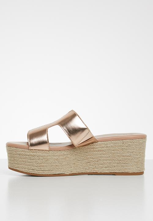 Call It Spring - Woven wedge heel - gold