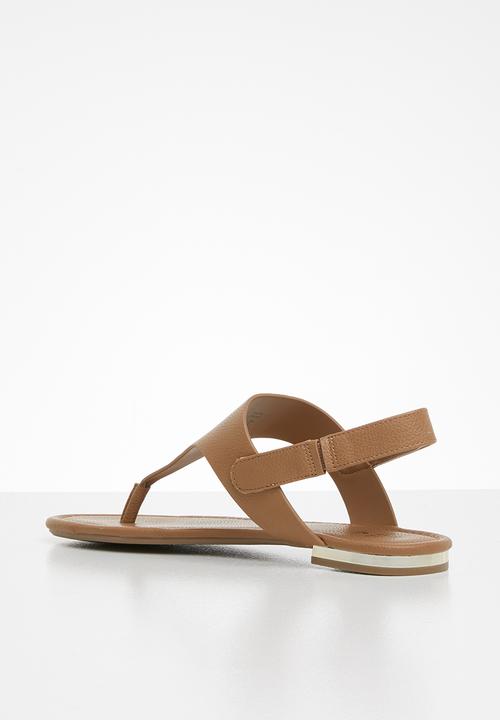 Call It Spring - Gombessa t-bar sandal - tan
