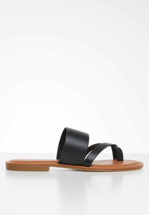 aldo leather flip flops