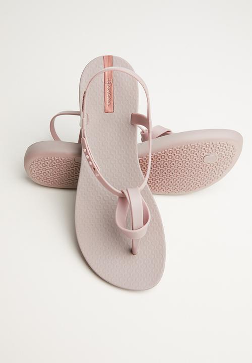 Ipanema - Ellie fem sandal - beige