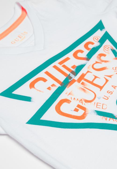 GUESS - Boys short sleeve tri in tri v-neck tee - white