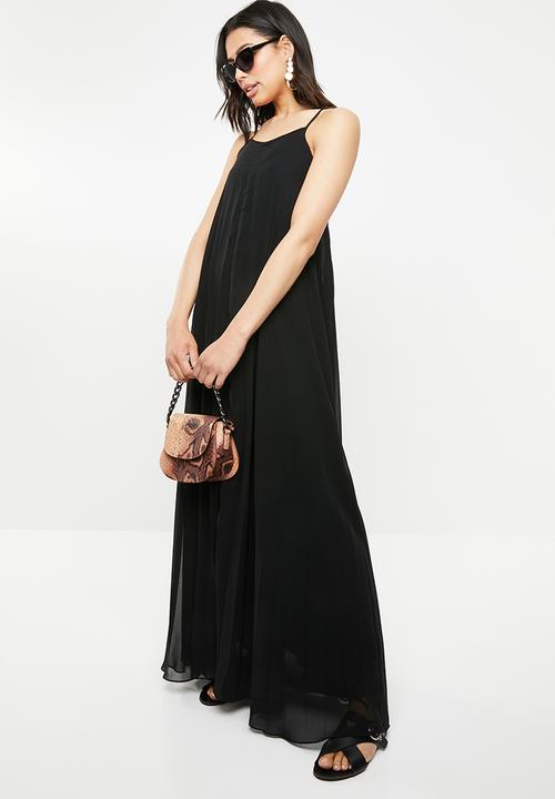 Missguided - Strappy pleated maxi dress - black