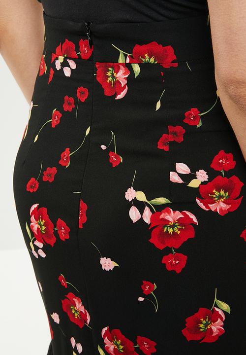 Missguided - Floral button front midi skirt - black & red 