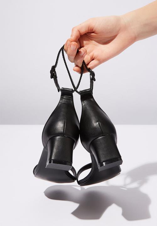 Cotton On - Lola low block heel - black