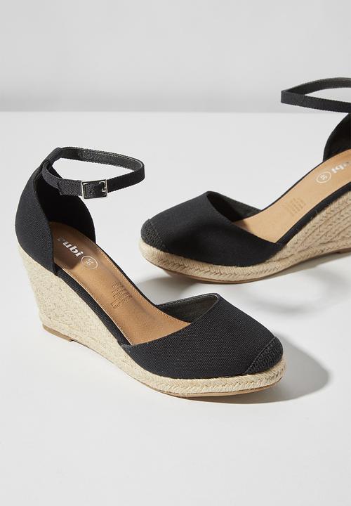 Cotton On - Canvas closed toe wedges - black