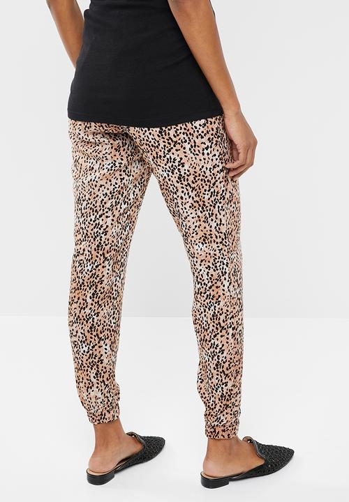 New Look - Maternity Marie animal printed jogger - multi